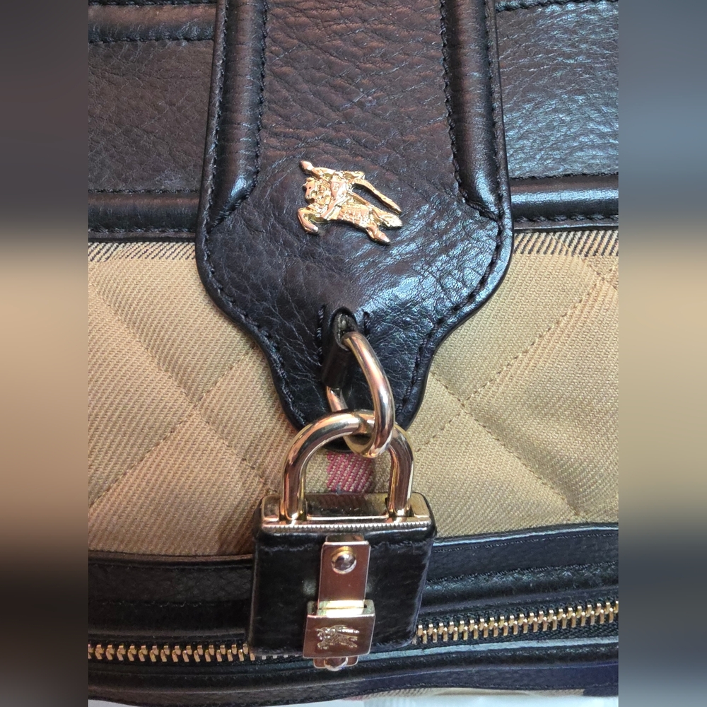 AUTHENTIC BURBERRY MANOR  QUILTED HOUSE CHECK  BAG SATCHEL PURSE Retail $3,950 - Picture 6 of 17